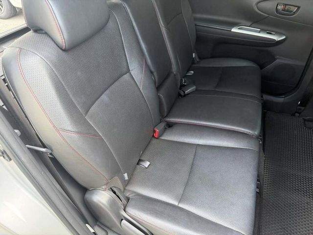 TOYOTA豐田 WISH  第8張相片