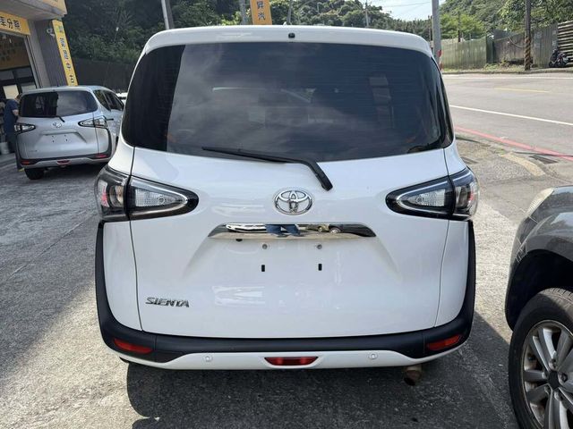 TOYOTA豐田 SIENTA  第4張相片