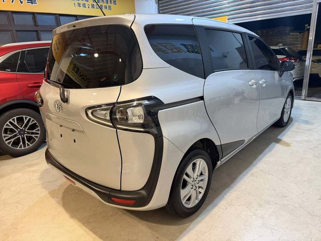 TOYOTA豐田 SIENTA  第2張相片