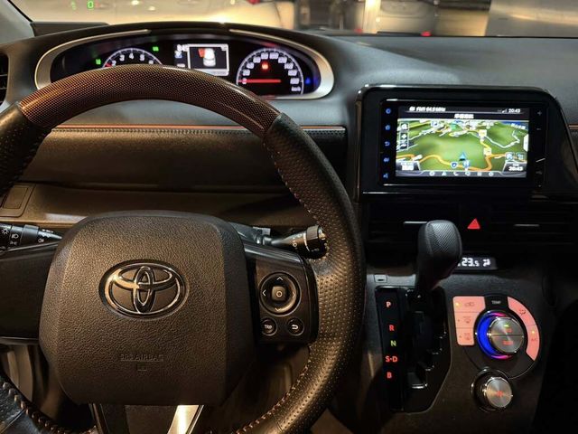 TOYOTA豐田 SIENTA  第5張相片