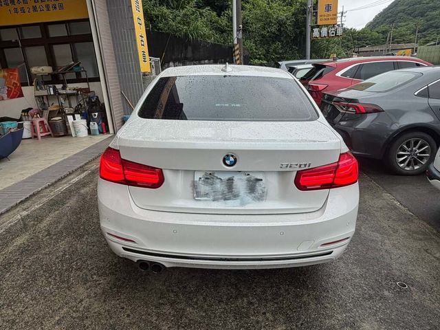 BMW寶馬 320I  第4張相片