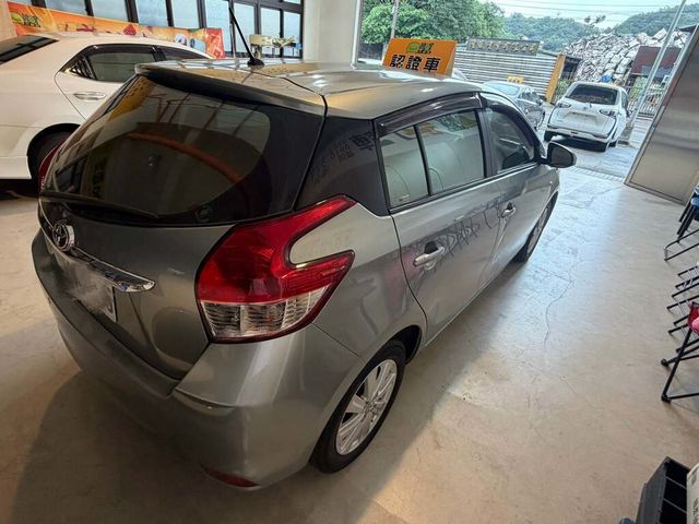 TOYOTA豐田 YARIS  第2張相片