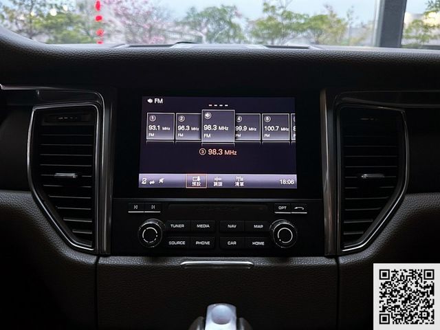 2016 總代理 MACAN 2.0 僅跑9萬公里 2.0排量省油又省稅 可協助全額貸款事項 歡迎來電預約賞車  第10張相片
