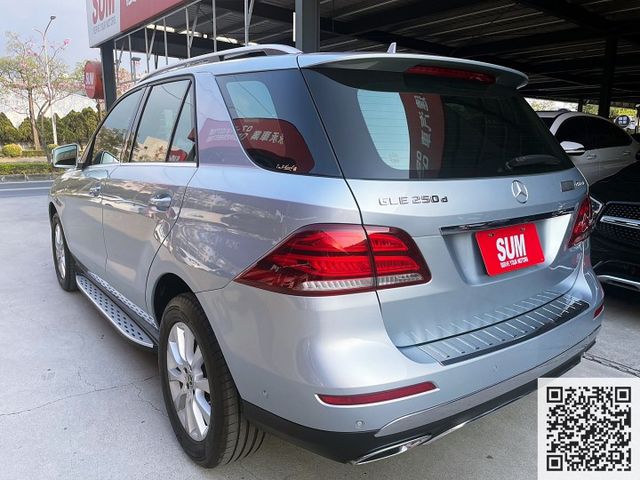 2018 總代理 BENZ GLE250D 4MATIC 2.1 SUV樣式 僅跑7萬多公里 可協助全額貸款等相關事項  第4張相片