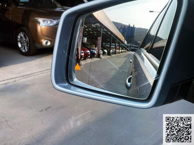 2018 總代理 BENZ GLE250D 4MATIC 2.1 SUV樣式 僅跑7萬多公里 可協助全額貸款等相關事項  第13張相片