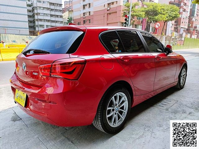 2016 BMW 118i 1.6 小改款後新款1系列小型車 僅跑9萬多公里 市區行駛方便 高速底盤扎實 可全貸  第4張相片