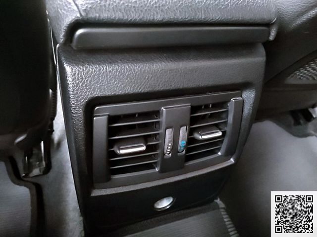 2016 BMW 118i 1.6 小改款後新款1系列小型車 僅跑9萬多公里 市區行駛方便 高速底盤扎實 可全貸  第8張相片