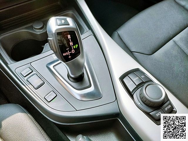 2016 BMW 118i 1.6 小改款後新款1系列小型車 僅跑9萬多公里 市區行駛方便 高速底盤扎實 可全貸  第11張相片