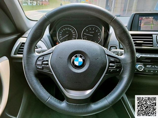 2016 BMW 118i 1.6 小改款後新款1系列小型車 僅跑9萬多公里 市區行駛方便 高速底盤扎實 可全貸  第12張相片