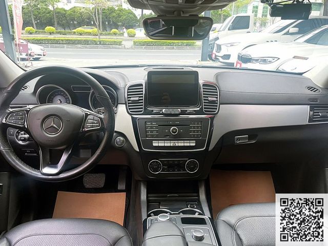 2017 總代理 GLE350d Coupe 3.0柴 配備23p自動跟車系統 coupe樣式 可全額貸款  第7張相片