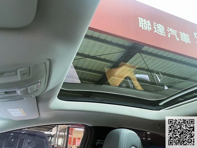 2017 總代理 GLE350d Coupe 3.0柴 配備23p自動跟車系統 coupe樣式 可全額貸款  第8張相片
