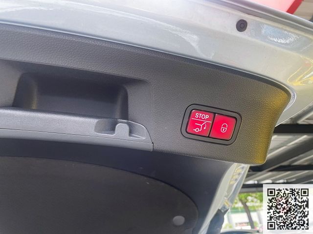 2017 總代理 GLE350d Coupe 3.0柴 配備23p自動跟車系統 coupe樣式 可全額貸款  第18張相片