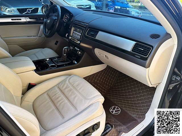 2015 VW TOUAREG 3.0 比TIGUAN更頂級的休旅車 新車256萬 現在只要59.8萬 市場稀有 可全貸  第19張相片