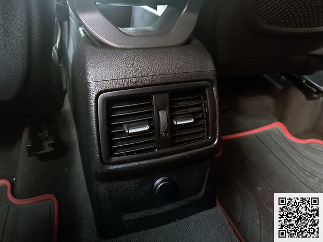 2017 BMW X1 2.0D 進口小型休旅車 柴油引擎有力又耐操 省油又省稅  第8張相片