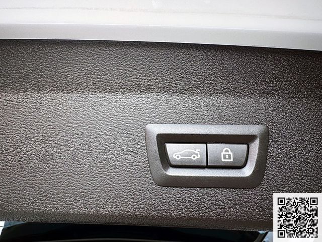2017 BMW X1 2.0D 進口小型休旅車 柴油引擎有力又耐操 省油又省稅  第16張相片