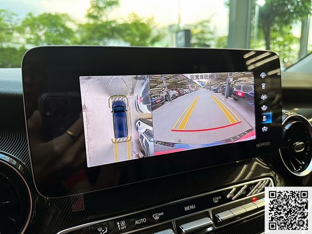 2020 V220D 七人座 當初進了4台 剩下最後2台 要買要快 晚了就沒囉 可配合線上視訊賞車服務  第11張相片