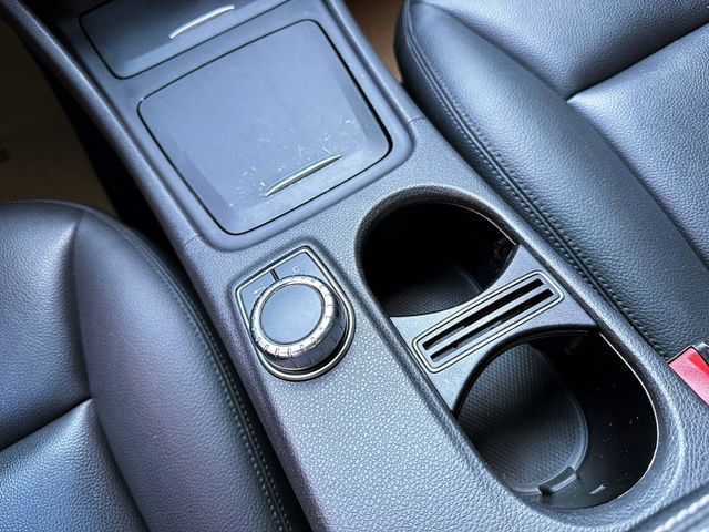 2014 CLA200 1.6/超低里程/原版件已認證/國產車價格/可全額貸款/可線上視訊賞車  第12張相片