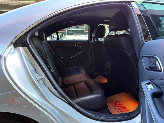 2014 CLA200 1.6/超低里程/原版件已認證/國產車價格/可全額貸款/可線上視訊賞車  第18張相片