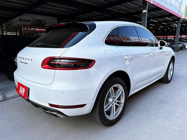 2015 MACAN TURBO 3.6/新車412萬/400匹馬力/市場稀有/原鈑件/可全額貸款  第4張相片