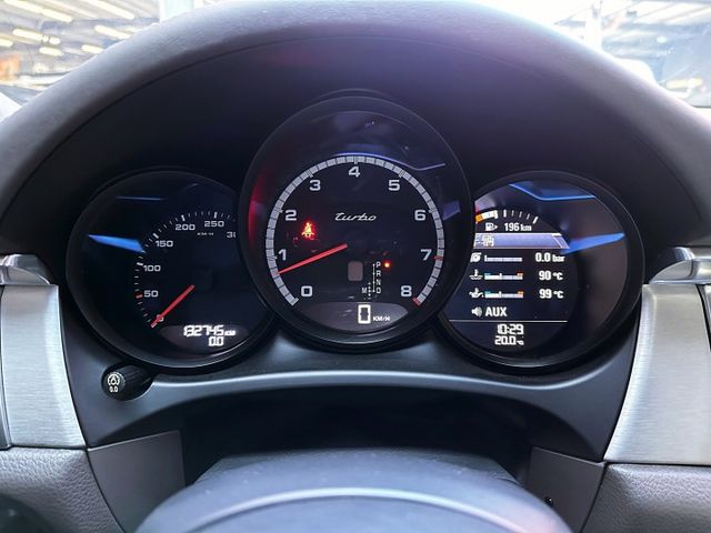 2015 MACAN TURBO 3.6/新車412萬/400匹馬力/市場稀有/原鈑件/可全額貸款  第13張相片