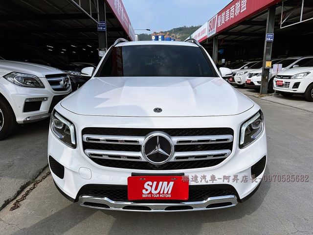 2021領牌 總代理 M-BENZ GLB180 1.4/挑戰市場最低價/家庭式休旅車/可全額貸款/可線上視訊賞車  第5張相片