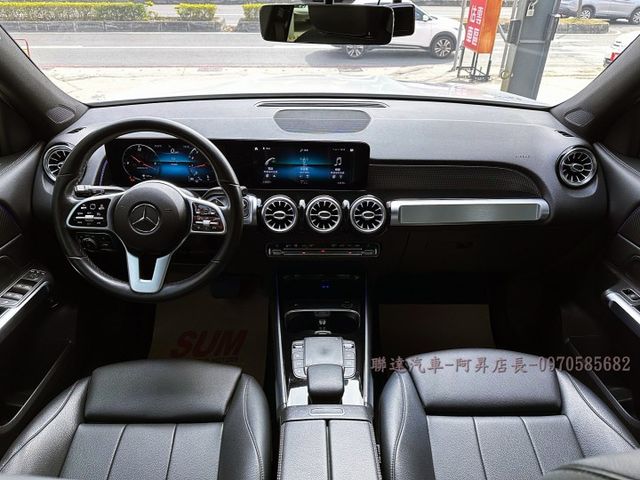 2021領牌 總代理 M-BENZ GLB180 1.4/挑戰市場最低價/家庭式休旅車/可全額貸款/可線上視訊賞車  第7張相片