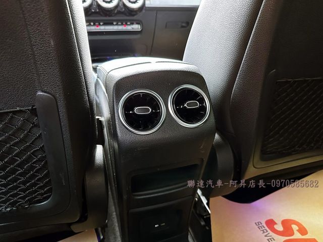 2021領牌 總代理 M-BENZ GLB180 1.4/挑戰市場最低價/家庭式休旅車/可全額貸款/可線上視訊賞車  第8張相片