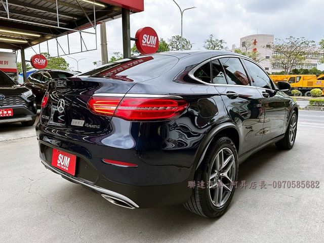2018 M-BENZ GLC250 COUPE AMG 2.0/總代理COUPE AMG版本/僅行駛7萬公里/全額貸款  第3張相片