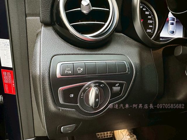 2018 M-BENZ GLC250 COUPE AMG 2.0/總代理COUPE AMG版本/僅行駛7萬公里/全額貸款  第15張相片