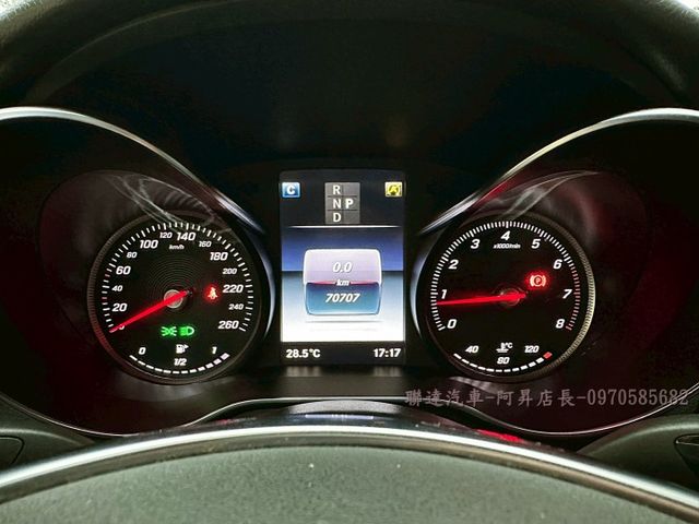 2018 M-BENZ GLC250 COUPE AMG 2.0/總代理COUPE AMG版本/僅行駛7萬公里/全額貸款  第16張相片