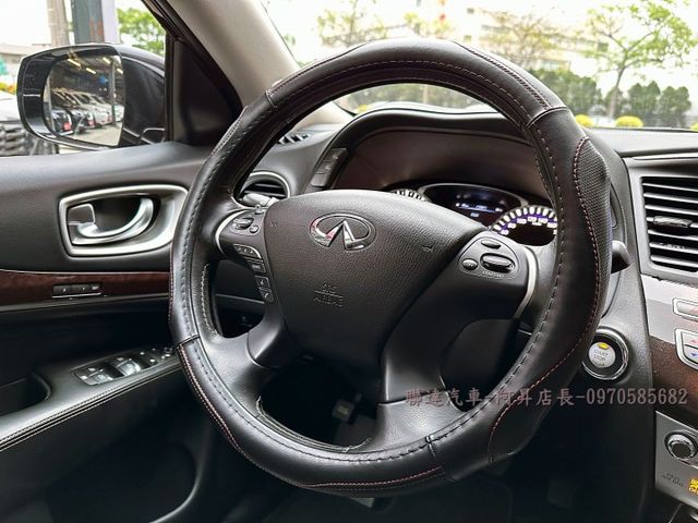 2019領牌 INFINITI QX60 3.5七人座/僅行駛12.9萬公里/新車25x萬/可全額貸款/可線上視訊賞車  第16張相片
