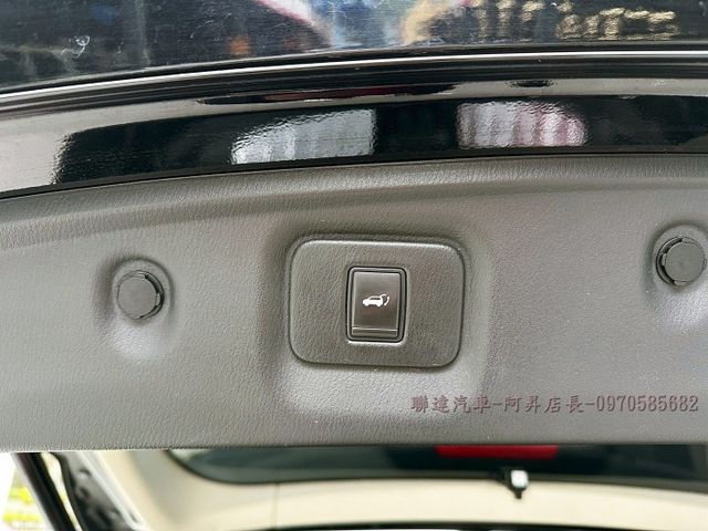 2019領牌 INFINITI QX60 3.5七人座/僅行駛12.9萬公里/新車25x萬/可全額貸款/可線上視訊賞車  第20張相片