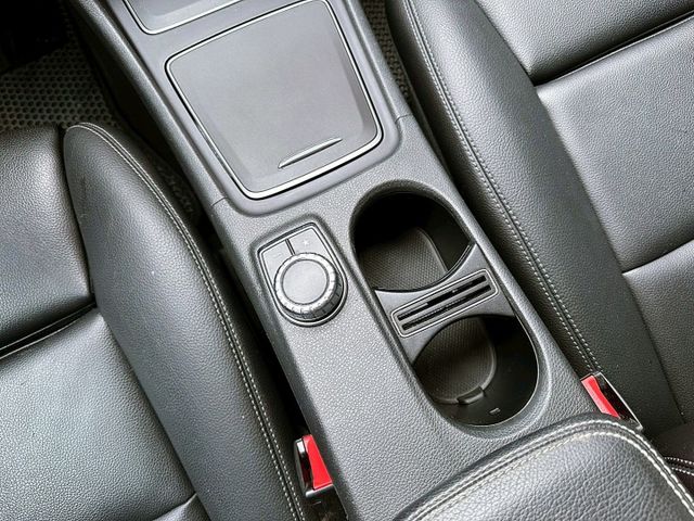 2015 M-BENZ A180 1.6/代步車的價格您可以有更體面的選擇/1.6小排量省油又省稅/可全額貸款  第13張相片
