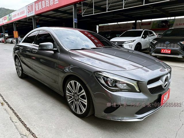 2018 M-BENZ CLA200 1.6/總代理小改後末代車型/僅行駛7.8萬公里/可全額貸款/可線上視訊賞車  第3張相片