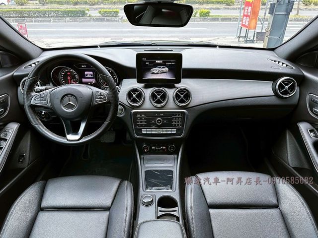 2018 M-BENZ CLA200 1.6/總代理小改後末代車型/僅行駛7.8萬公里/可全額貸款/可線上視訊賞車  第8張相片