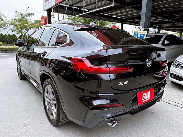 2021 BMW X4 30i M-SPORT 2.0/超低里程僅行駛4萬公里/原版件已認證/可全額貸款/可線上視訊賞車  第4張相片