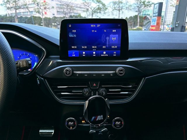 2020 FORD KUGA ST-LINE 2.0/最頂級版本/里程雖高但價格非常便宜/可全額貸款/可線上視訊賞車  第10張相片