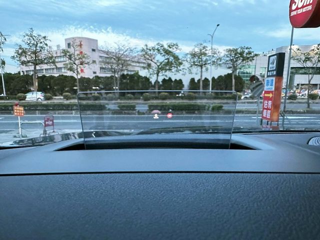 2020 FORD KUGA ST-LINE 2.0/最頂級版本/里程雖高但價格非常便宜/可全額貸款/可線上視訊賞車  第16張相片