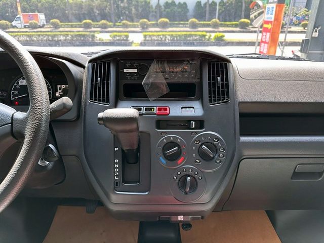 2023 TOYOTA TOWN ACE 1.5 自排/僅跑3千公里/新車原廠保固中/可全額貸款/可線上視訊賞車  第10張相片