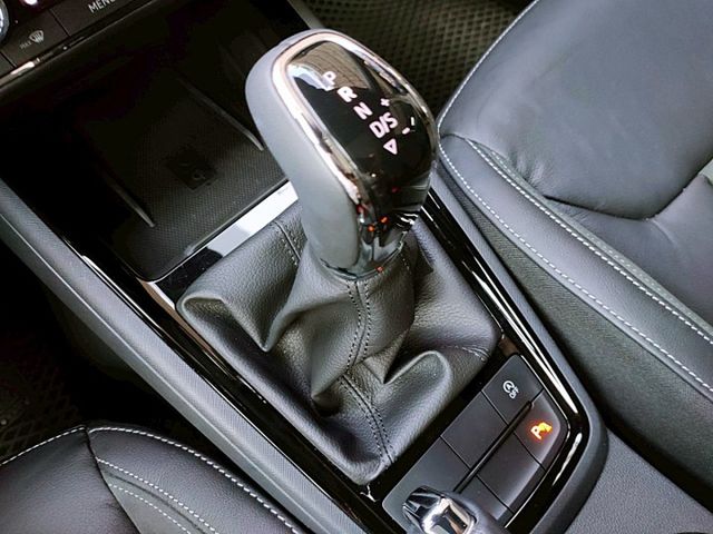 2024 Skoda Kamiq 1.0 TSI冠軍版/僅行駛5千公里/新車原廠保固中/可全額貸款/可線上視訊賞車  第13張相片