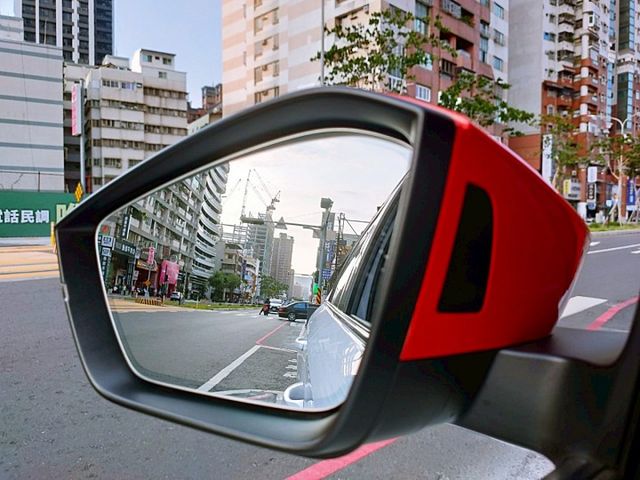 2024 Skoda Kamiq 1.0 TSI冠軍版/僅行駛5千公里/新車原廠保固中/可全額貸款/可線上視訊賞車  第18張相片