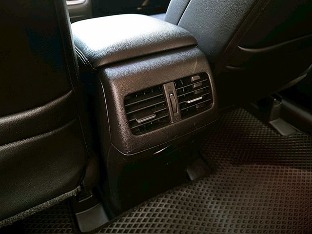 2015 Honda CR-V 2.4 VTi/日系休旅車/妥善率高省油好照顧/可全額貸款/可線上視訊賞車  第9張相片