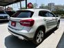2016 M-BENZ GLA250 2.0/僅行駛9萬多公里/2.0排量有力不重拖/可全額貸款/可線上視訊賞車  第3張縮圖