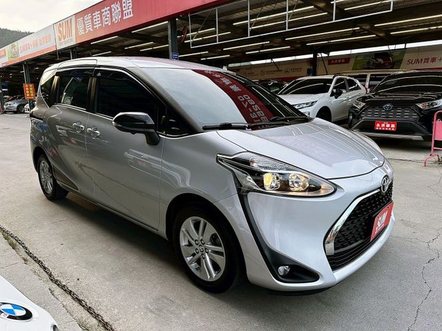 2022 Toyota Sienta 1.8/里程稍高但都在原廠保養/新車原廠保固中/可全額貸款/可線上視訊賞車  第2張相片