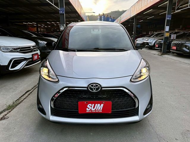 2022 Toyota Sienta 1.8/里程稍高但都在原廠保養/新車原廠保固中/可全額貸款/可線上視訊賞車  第5張相片