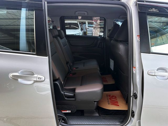 2022 Toyota Sienta 1.8/里程稍高但都在原廠保養/新車原廠保固中/可全額貸款/可線上視訊賞車  第20張相片