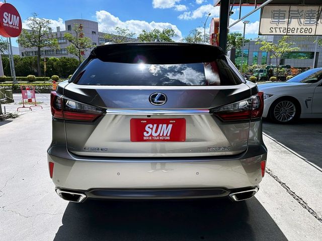 2016 LEXUS RX350 3.5/超低里程僅行駛4萬多公里/原版件已認證/配備滿/可全額貸款/  第6張相片