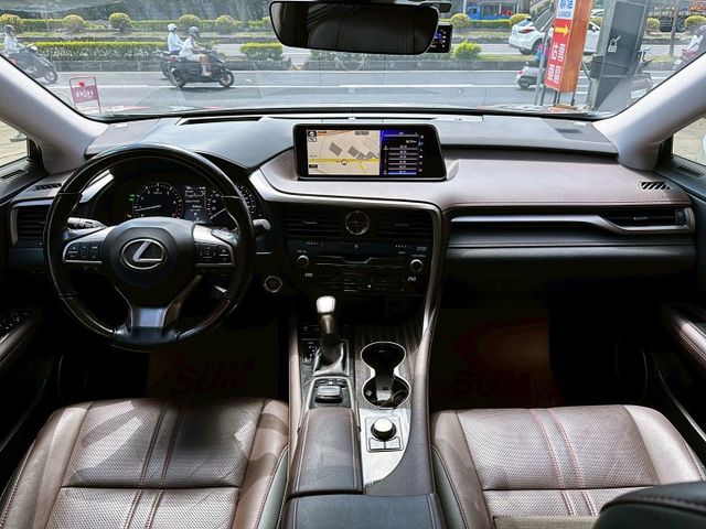 2016 LEXUS RX350 3.5/超低里程僅行駛4萬多公里/原版件已認證/配備滿/可全額貸款/  第7張相片