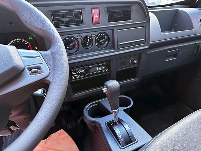 2022 Delica 2.4 得利卡自排框式貨車/再也不用擔心腳抽筋/僅行駛3.6萬公里/可全額貸款  第8張相片