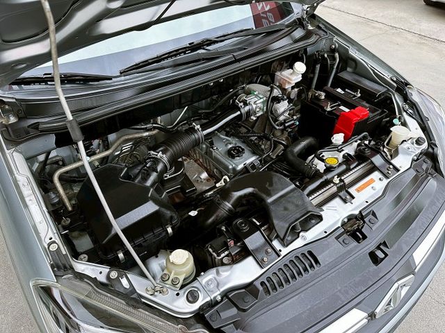 2022 Mitsubishi Zinger 2.4/僅行駛5萬多公里/原廠保養記錄齊全車況透明/可全額貸款/  第16張相片